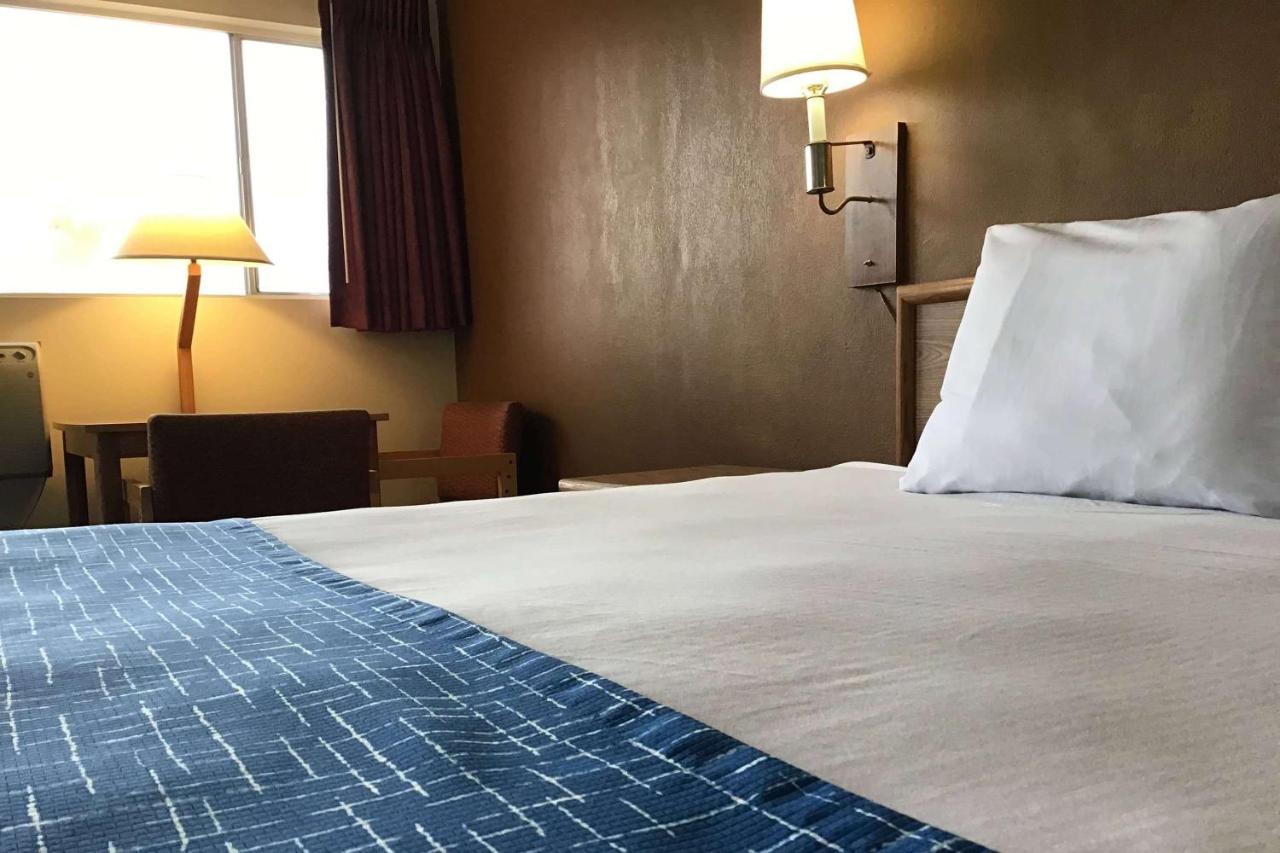 Travelodge By Wyndham Powell Extérieur photo