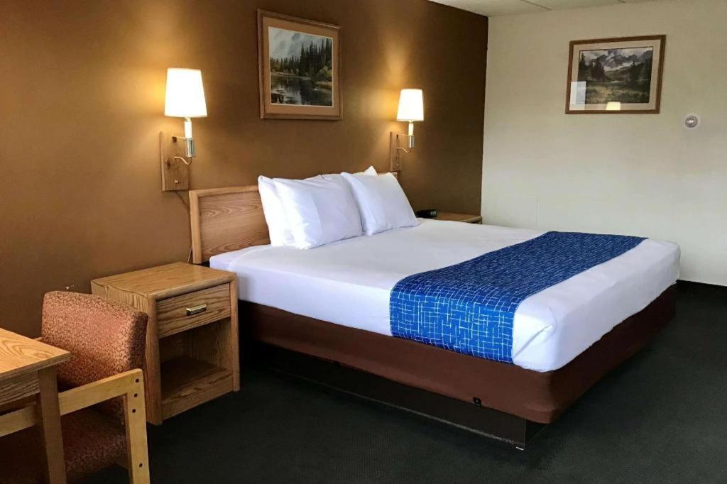 Travelodge By Wyndham Powell Extérieur photo