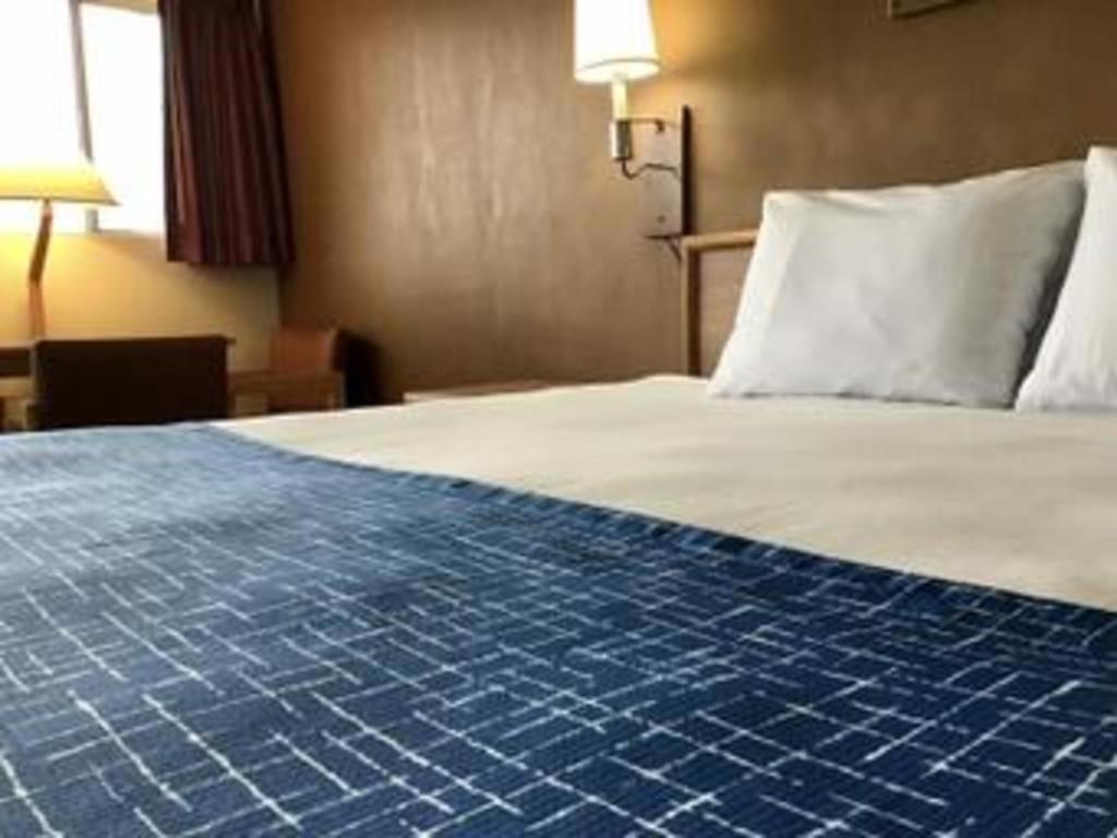 Travelodge By Wyndham Powell Extérieur photo