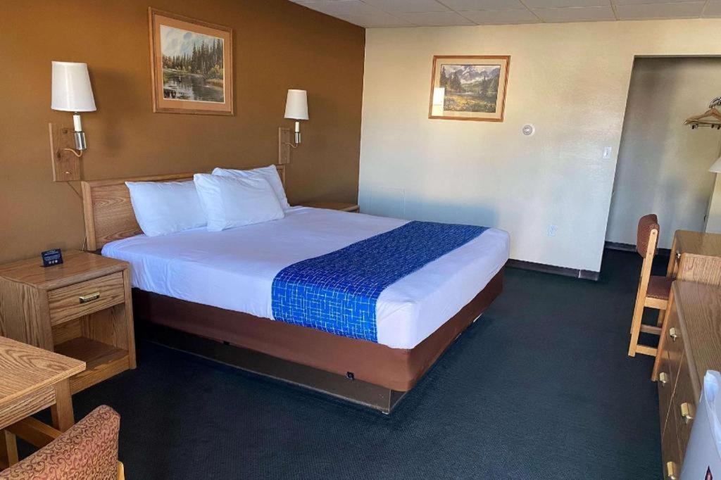 Travelodge By Wyndham Powell Extérieur photo