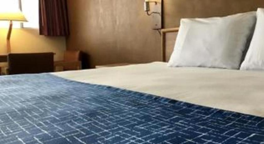 Travelodge By Wyndham Powell Extérieur photo